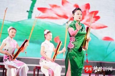 讓非遺“活”起來！鹽城非遺購物節(jié)東臺西溪盛大開啟，麥秸畫綻放時(shí)代光彩